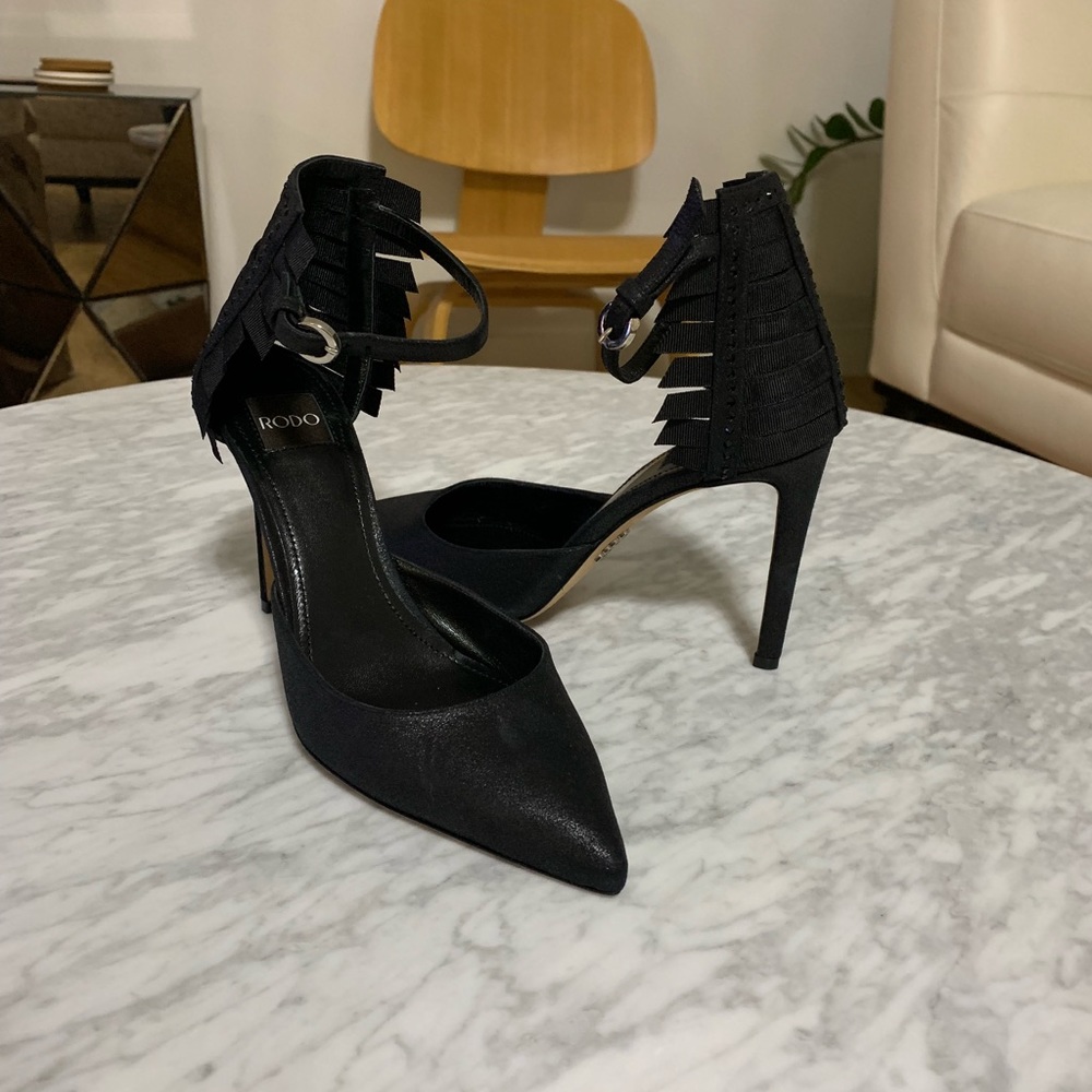 Rodo Ribbon-Accented Ankle Strap Pumps